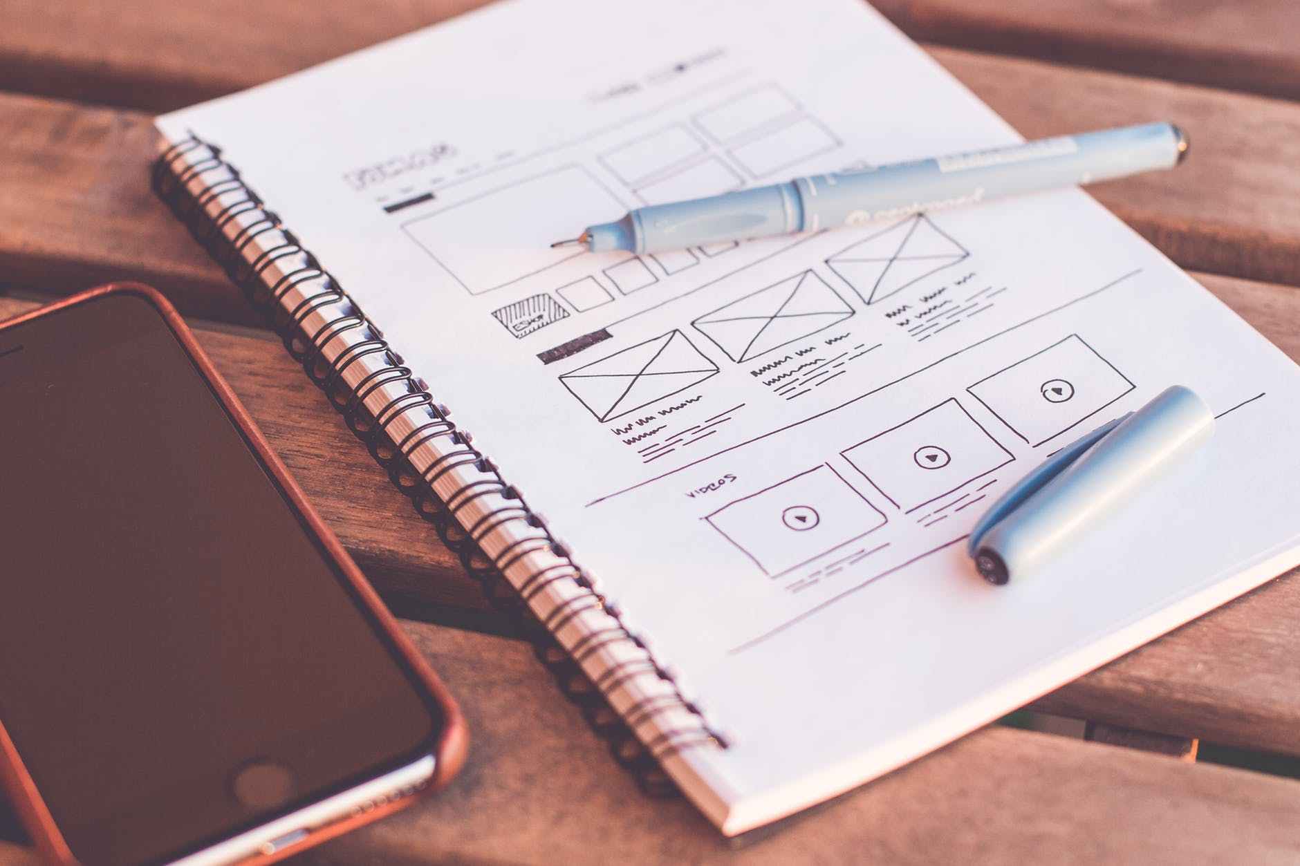 UX DESIGNER