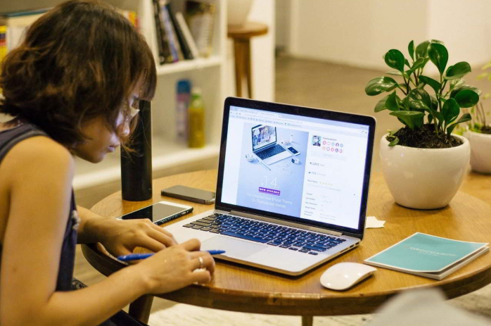 Lowongan Intern Product Developer, Urgently Needed!