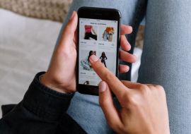 perbedaan ecommerce dan marketplace