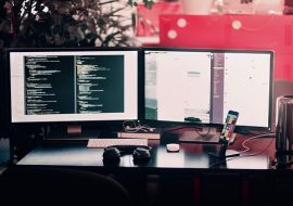 5 Keuntungan Menggunakan Cake PHP