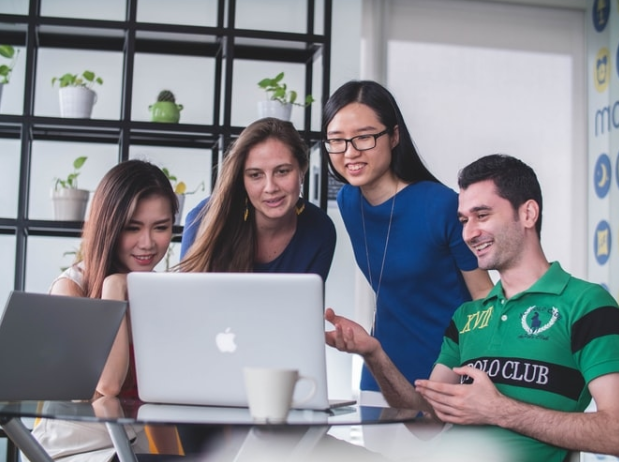 Tips for Using Technology to Attract Employees from Generation Z